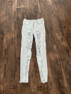 American Eagle Outfitters Light Blue Ripped Skinny Jeans - Women